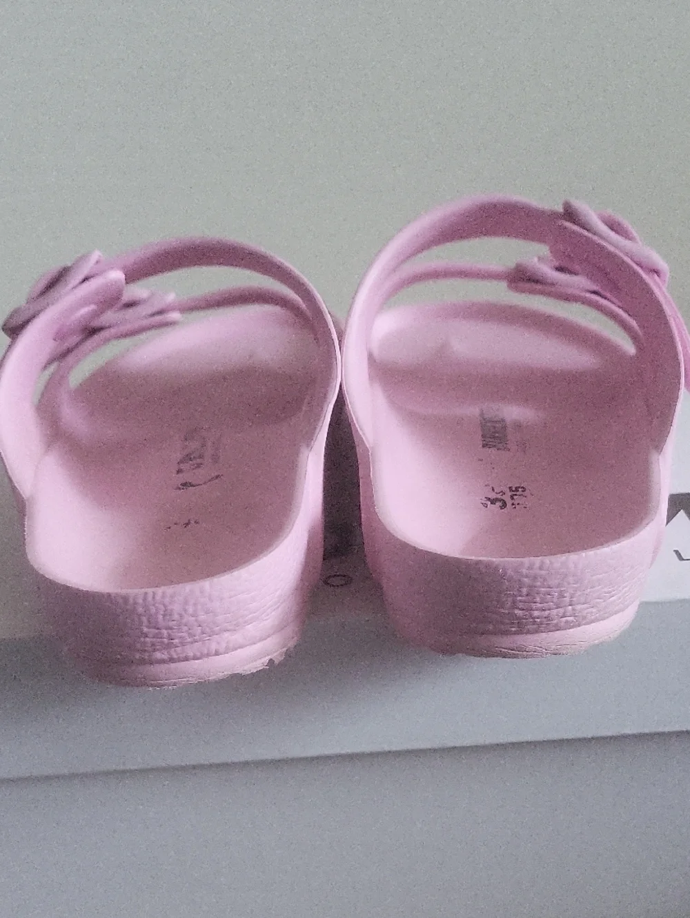 ♥️EUC♥️ Birkenstock Kids Light Pink EVA Two-Strap Slide Sandals - Picture 3 of 10